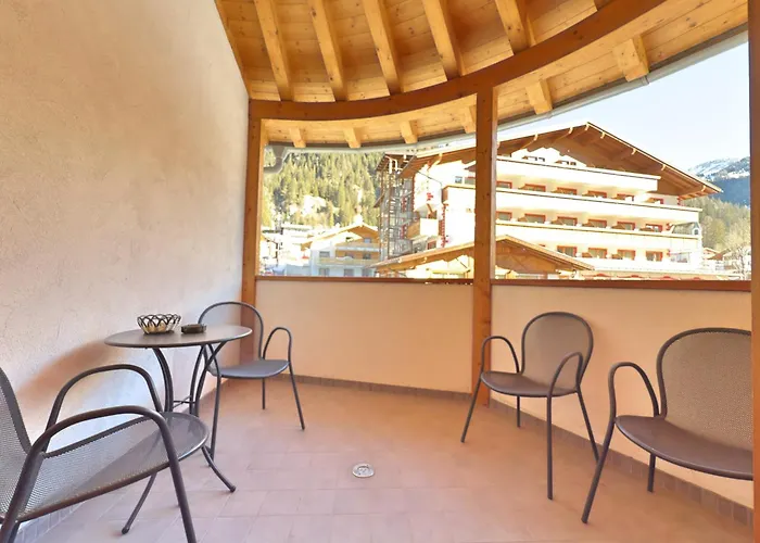 Cesa Dolomia Apartamento Canazei